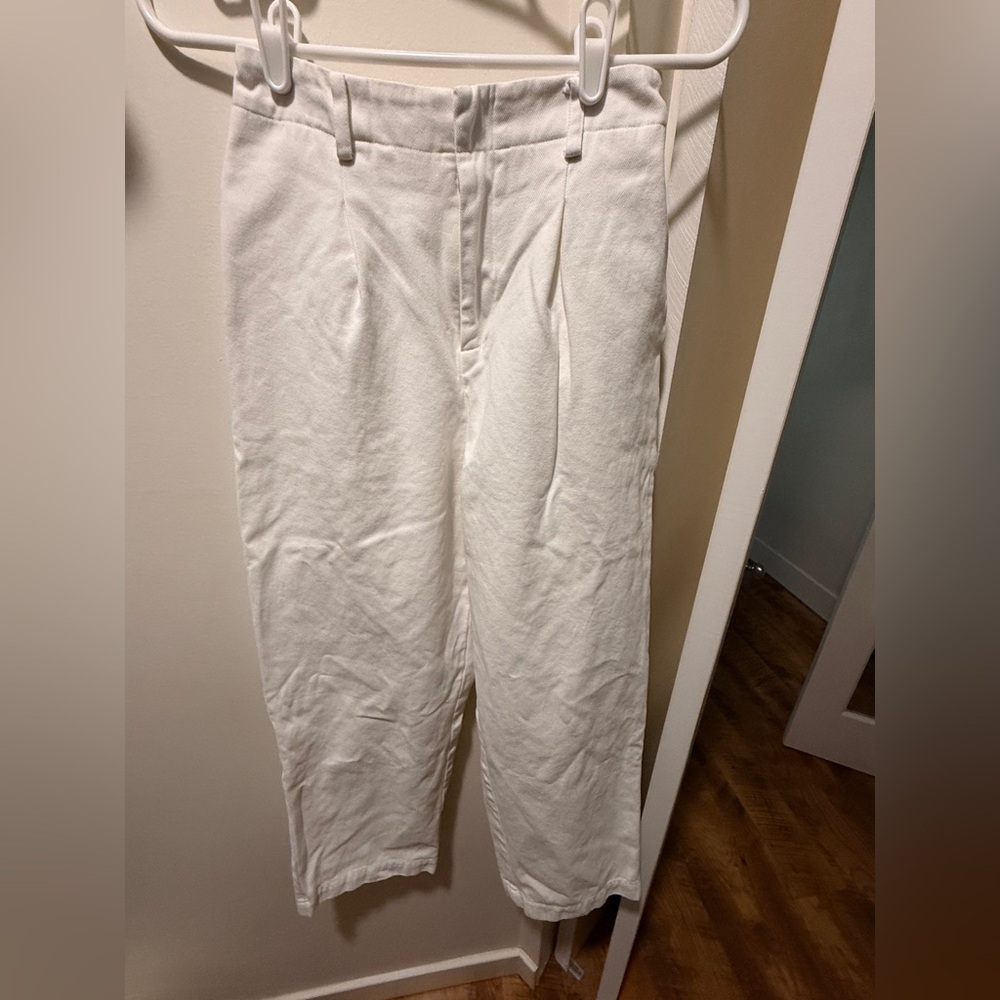 White High-Waisted pants